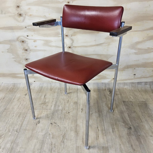 Set di 2 sedie vintage in similpelle rossa e cromo con braccioli (anni '50/'60)