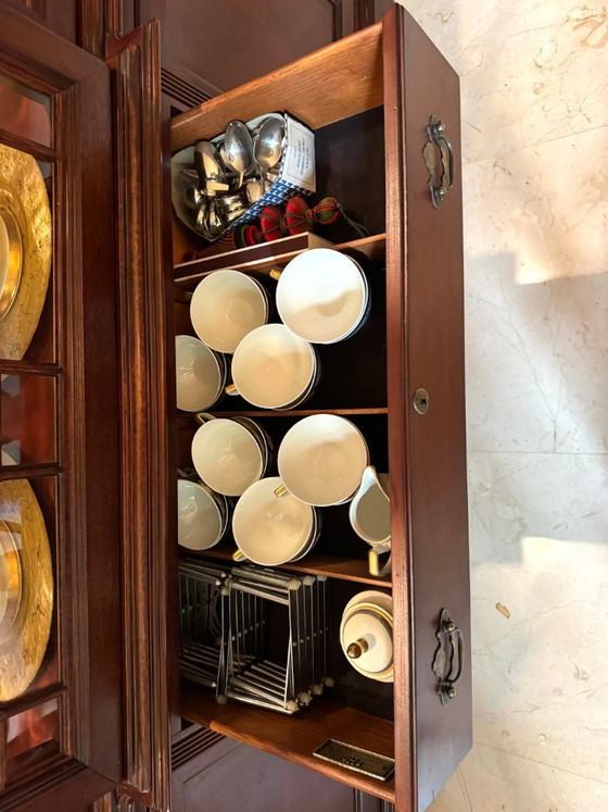 Exclusieve klassieke eetkamer set – Massief mahonie – Uitschuifbare tafel met 10 stoelen + vitrinekast (photo 8 of 19)