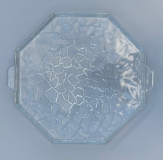 Superb Vintage Octagonal Art Deco Molded Glass Tray – Table accessories (photo 4 of 9)
