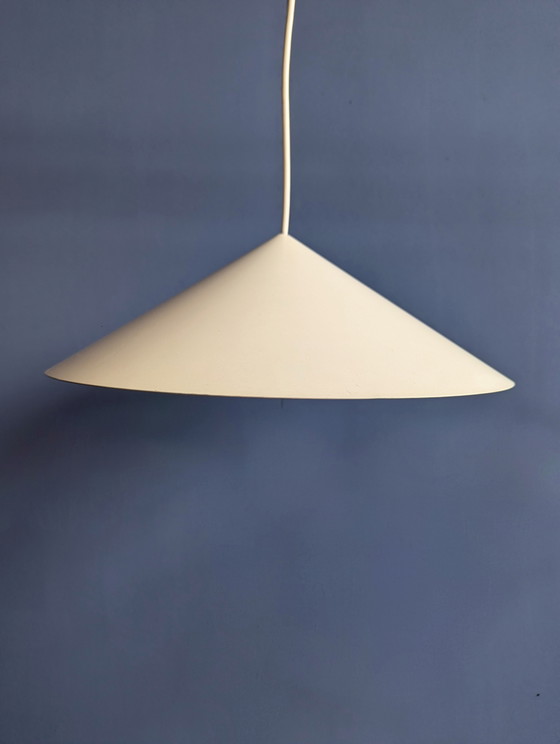 Image 1 of Suspension danoise postmoderne, Forme