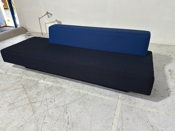 Lensvelt AVL Glyder Bank - Atelier Van Lieshout - Schuivende Rugleuning - Blauw – Banken, Textile (photo 5 of 7)