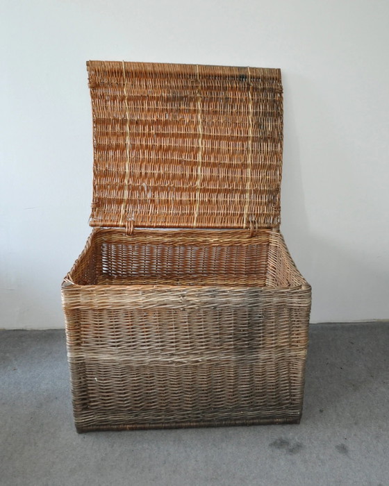 Grande Cesto Vintage con Coperchio, Anni '40 – Oggetti decorativi, Vimini (photo 4 of 5)