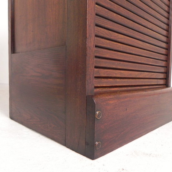 Image 1 of Meuble à volet roulant en chêne avec 1 volet, hauteur 126 cm, années 1930