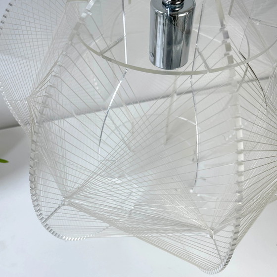 Lampada a Sospensione Geometrica in Acrilico e Nylon - Lampadario di Design – Illuminazione, Retro (photo 4 of 12)