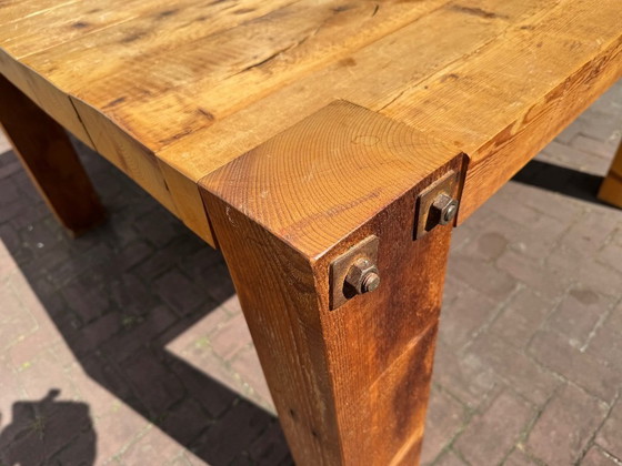 Image 1 of Robuuste Eettafel Van Historische Gebinten 140 X 140 Cm