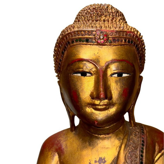 Estatua antigua de Buda Mandalay birmano – Madera dorada con ojos incrustados – Myanmar circa 1880–1920 (photo 9 of 9)