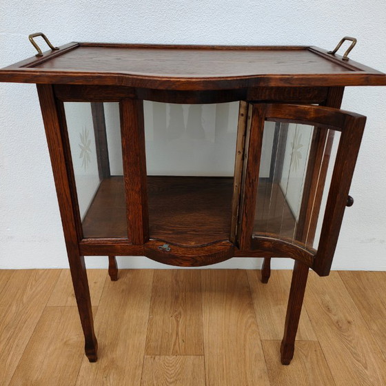 Image 1 of Meuble à thé/meuble d'appoint ancien avec plateau amovible.