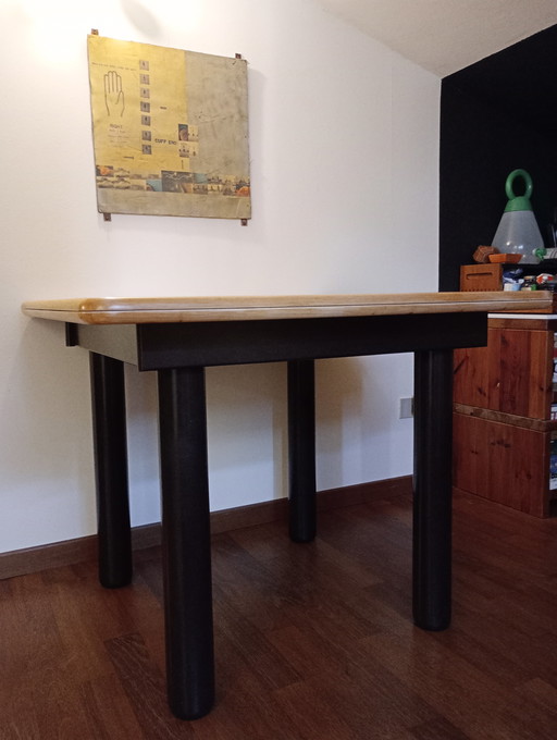 Ausziehbarer italienischer Esstisch