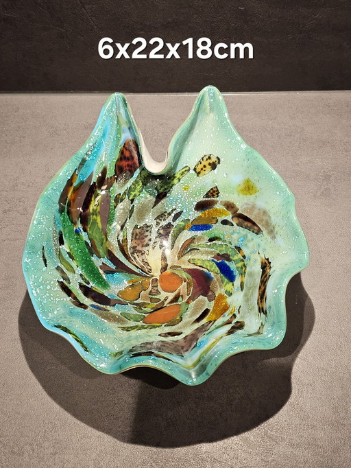 Cuenco vintage de Murano en cristal artístico policromado Murines soplado a boca. Italia, década de 1960.