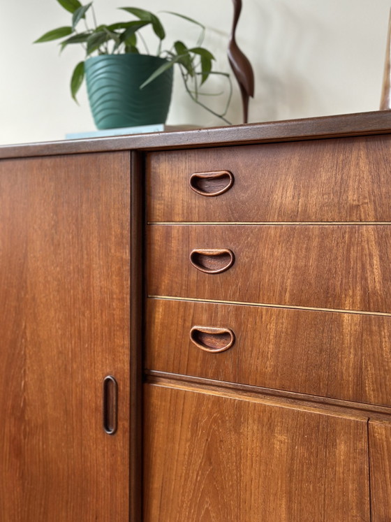 Mobile pensile vintage in stile danese con cassetti in teak, anni '50/'60/'70. – Credenze alte, Wood (photo 14 of 15)