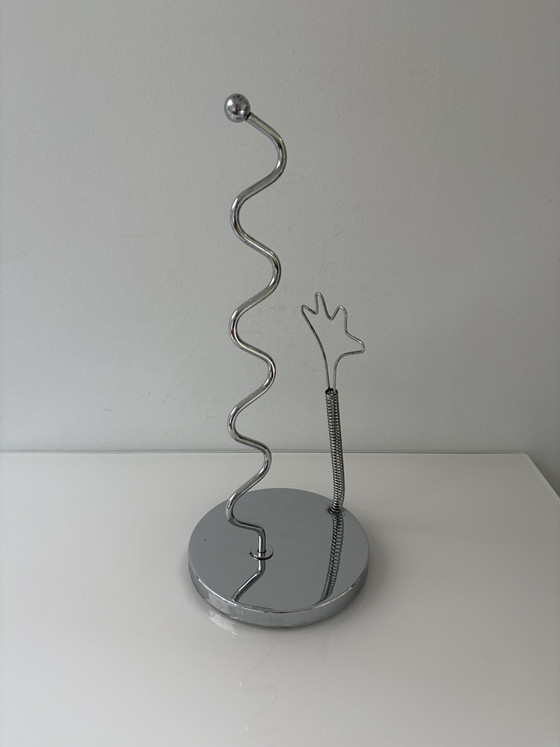 Portarotolo da cucina cromato con forma a mano – Design Postmoderno – Accessori da cucina, Aluminium (photo 2 of 8)