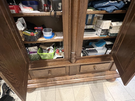 Image 1 of Donker eikenhouten broodkast