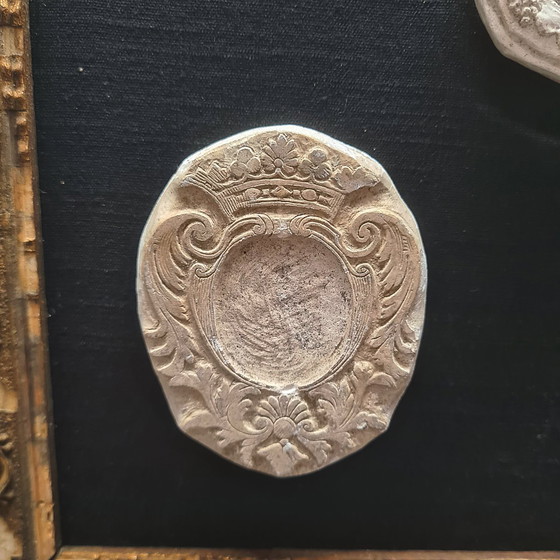 Image 1 of Tirages en plâtre anciens dans un cadre ancien, vers 1900