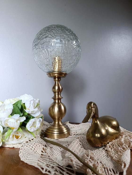 Image 1 of Lampe de table rétro chic laiton, globe rond texturé vintage upcyclé 