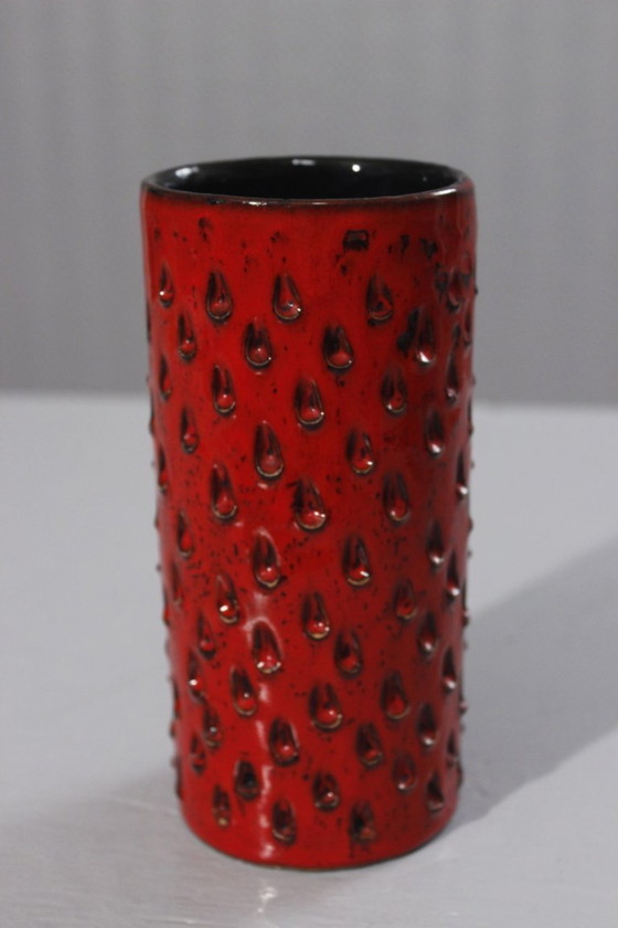 Image 1 of Vaso a cartiglio "Fragola" rosso e nero Fratelli Fanciullacci design Italia anni '50
