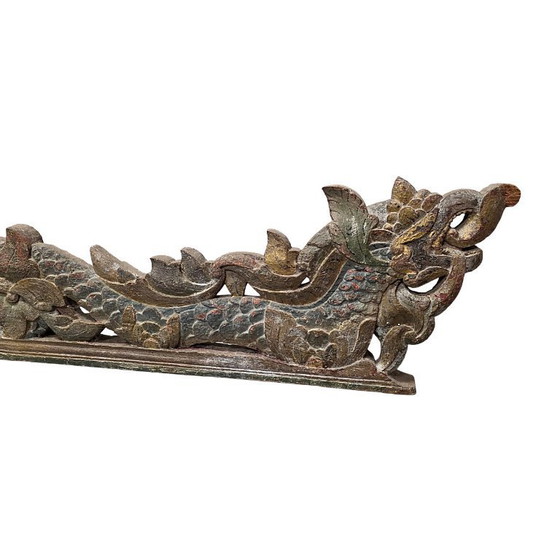 Image 1 of Antigua talla de madera indonesia con dragones, primera mitad del siglo XX.