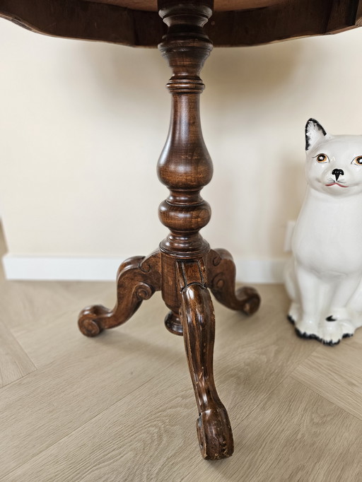 Antique decorative side table