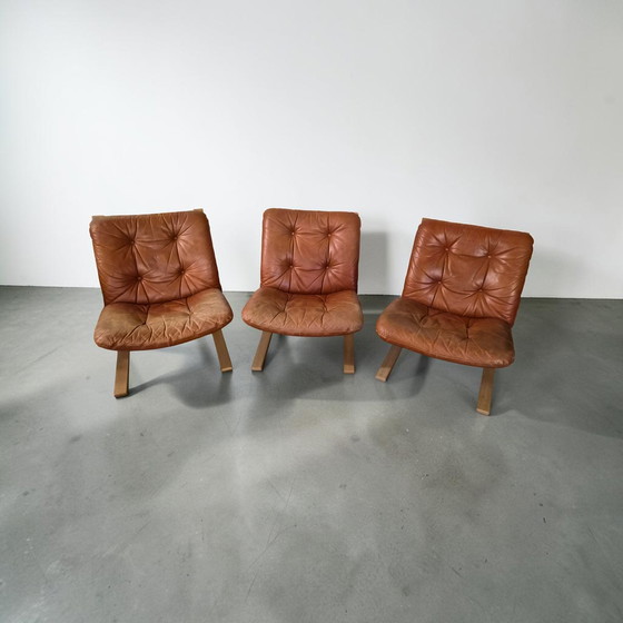 Image 1 of 3x Fauteuils Siesta en cuir design milieu du siècle, style cantilever, Sigmar Relling, Westnofa, années 1970