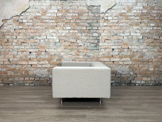 Image 1 of Poltrona Moooi Bottoni beige