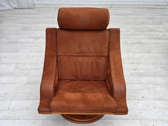Image 1 of Anni '80, poltrona girevole svedese, pelle nabuk, tela, legno di faggio curvato.