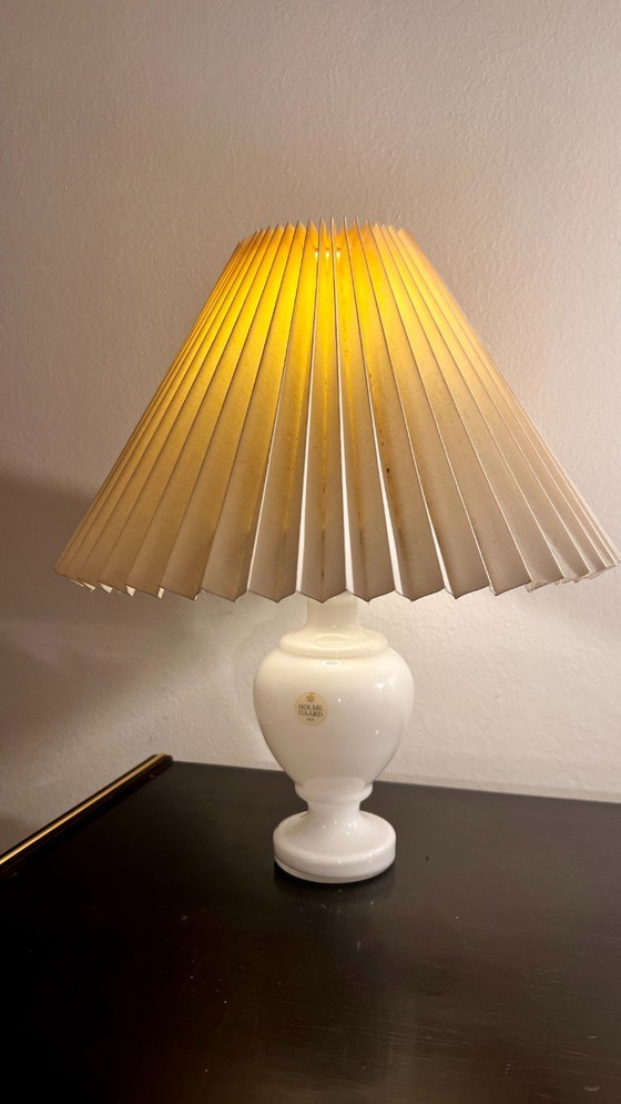 Image 1 of Holmegaard Roma Lille Lamp |Wit opaalglas| Schaduw in Le Klint-stijl