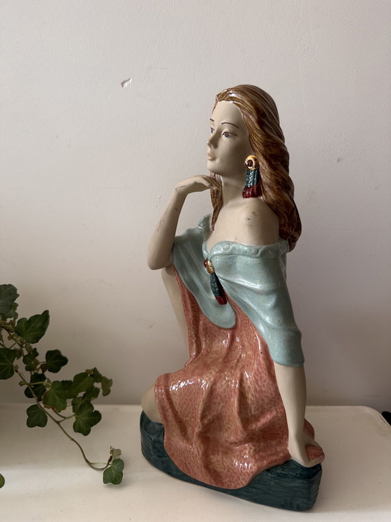 Image 1 of Estatua Art Déco mujer