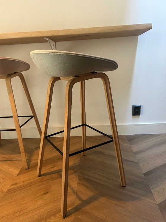 Set di 4 Sgabelli da bar Vitra – 4 colori diversi – €350 – Altro (photo 3 of 8)