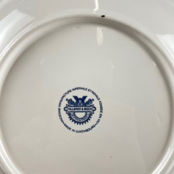 Image 1 of Juego de 5 platos hondos Villeroy & Boch con diseño de vid.