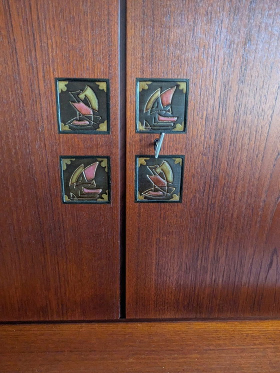 Credenza a muro vintage in teak, Louis van Teeffelen, Wébe – Credenze, Ceramica, Legno (photo 8 of 15)