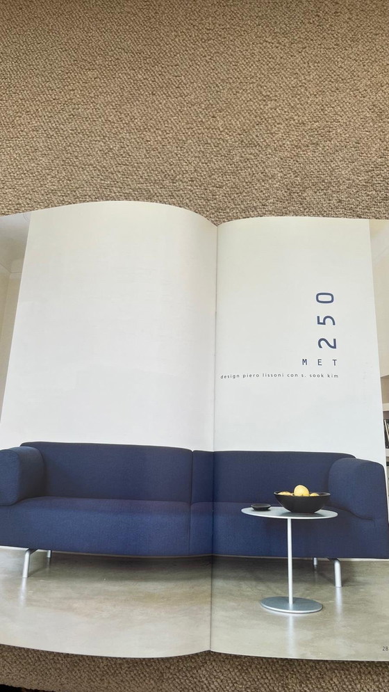 Image 1 of Cassina bank