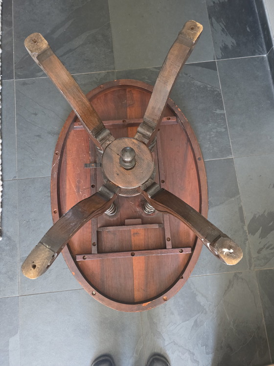 Image 1 of Oval table