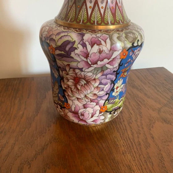 Image 1 of Vase chinois à décor de pivoines et oiseaux – XXe siècle