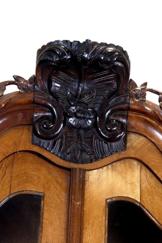 Image 1 of Bellissimo mobile del periodo Luigi XV, circa 1750.