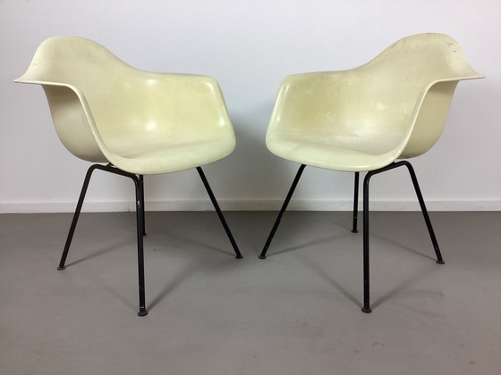 Image 1 of 2 vintage Vitra Eames stoelen Charles & Ray Eames