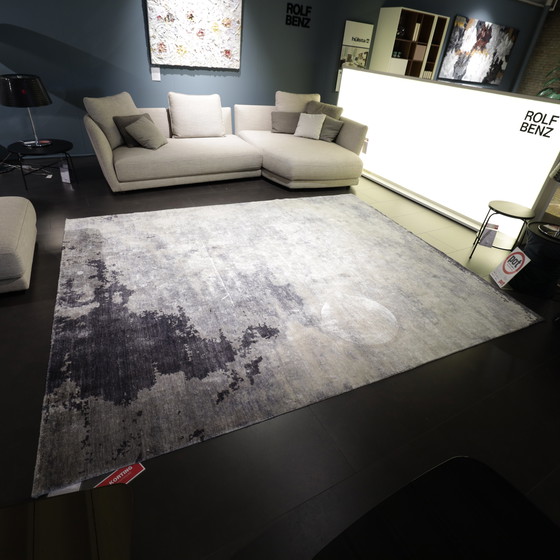 Image 1 of Sartori Nika rug - 306x250