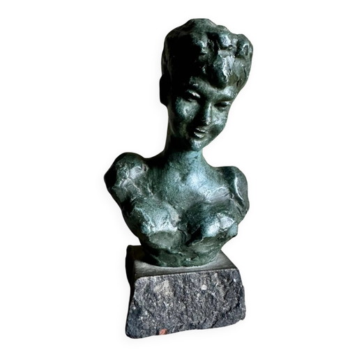 Buste van een vrouw gesigneerd door Ernest Patris 🇧🇪 ( )