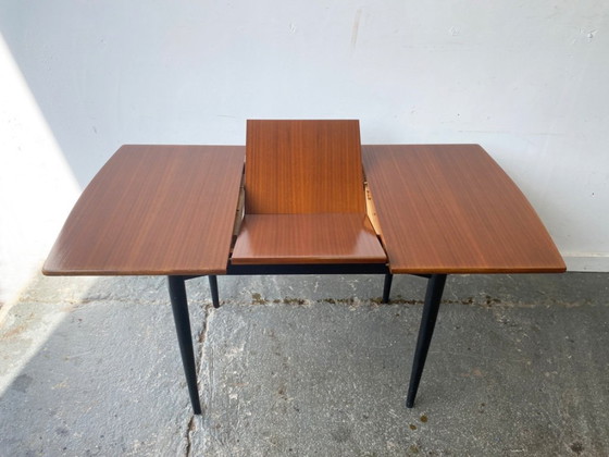 Image 1 of Table de salle à manger à rallonge Mid Century des années 1960 par White & Newton