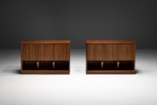 Credenza a doghe modernista, Italia, anni '60