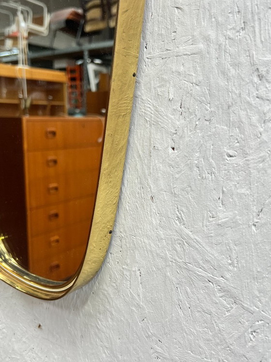 Image 1 of Specchio vintage di grandi dimensioni, con cornice dorata, anni '60.