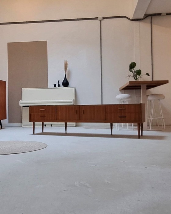 Image 1 of Lowboard aus den 70ern