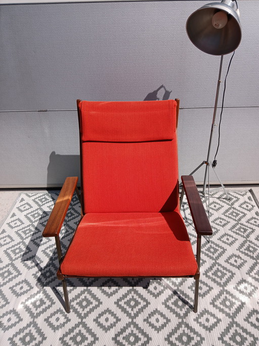 1 Rob Parry Armchair