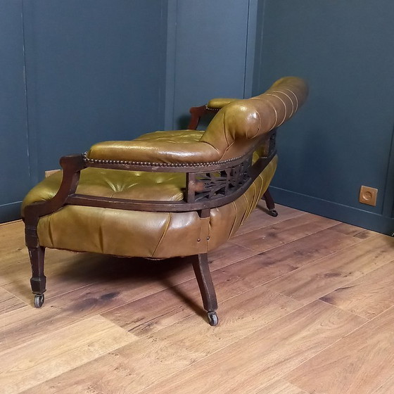 Image 1 of Sofá Chesterfield de dos plazas - Victoriano 1890-1910