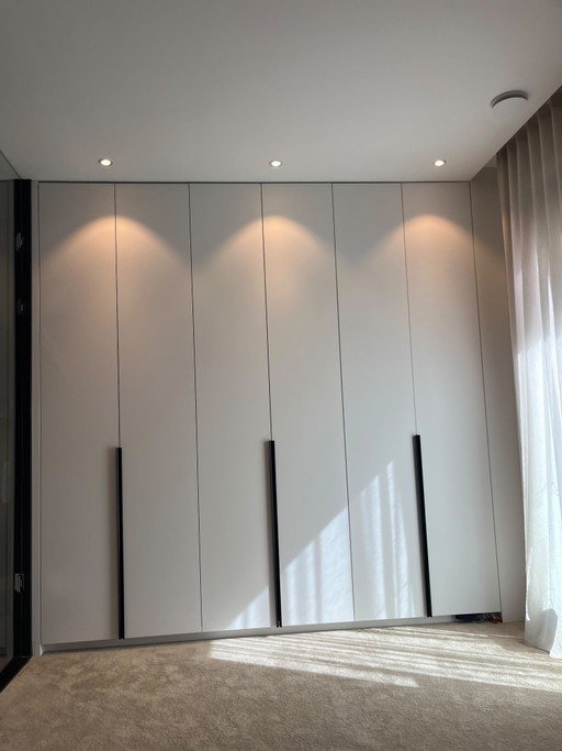 Kledingkast op maat van Vlugt – kledingkasten, Metal, Wood