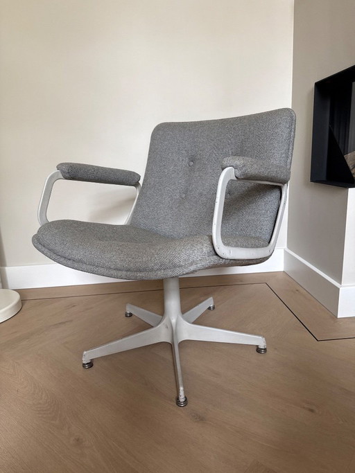 Artifort draai fauteuil grijs