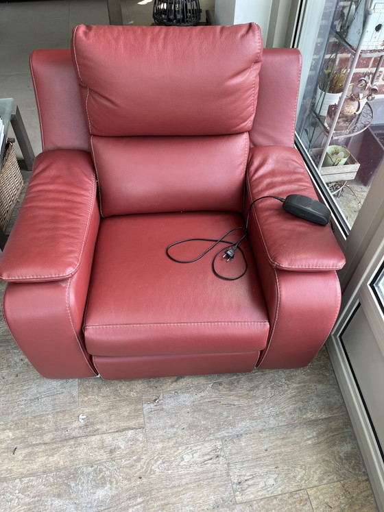 Dos asientos individuales ajustables eléctricamente para personas de complexión grande. – Sillones reclinables (photo 5 of 5)