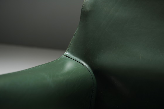 Image 1 of Ensemble vintage de rares chaises Cab 413 vert foncé par Mario Bellini - Cassina Italy