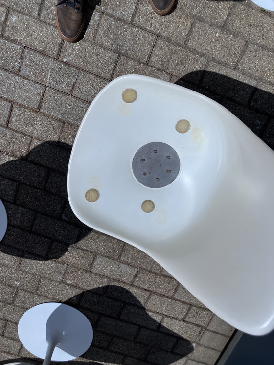 Image 1 of Tavolo ovale Knoll Tulip originale e 6 sedie Knoll Tulip in ottime condizioni!