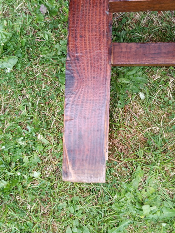 Image 1 of Taburete rústico de madera