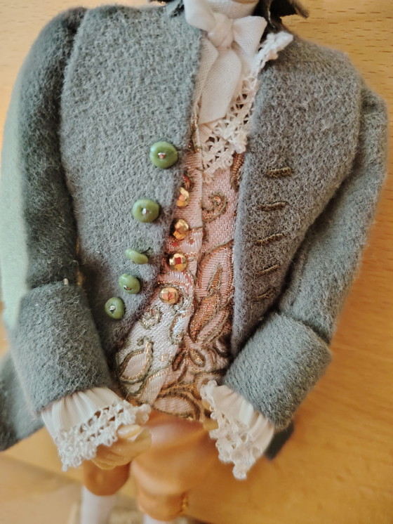 Image 1 of Bambole, statue e figure di cera antiche