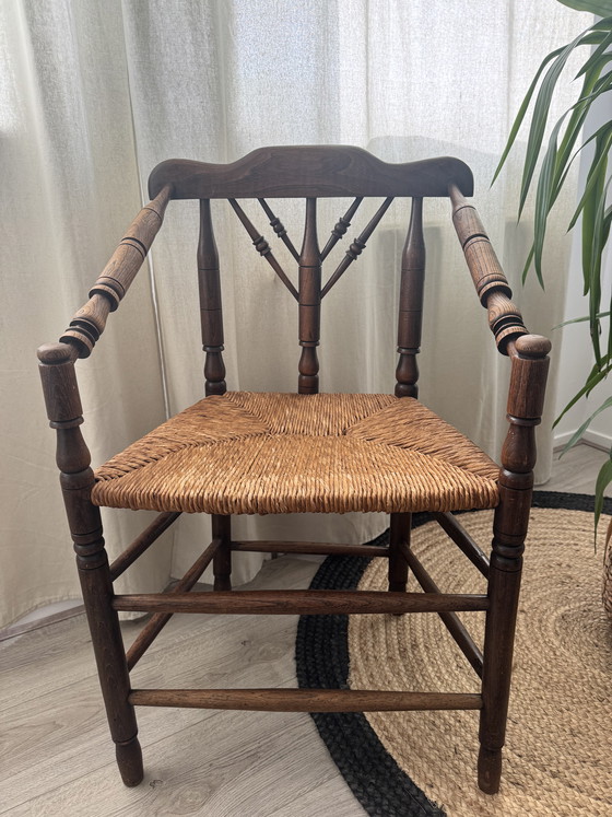Image 1 of Unieke Vintage houten Stoel met Biezen Zitting